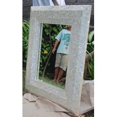 frame mirror from mother of pearl / bingkai kaca atau cermin dari mutiara