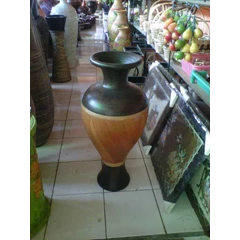 vas bunga tanah liat dan aneka kerajinan hiasan lainnya