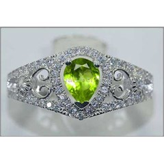 beautiful hot fresh green peridot crystal - rl 119