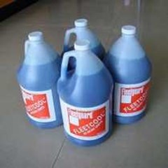 ready stock / jual dca40l additive coolant merk fleetguard