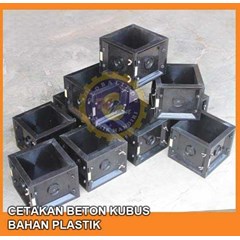 cetakan beton kubus - bahan plastik