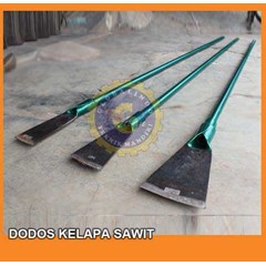 dodos panen kelapa sawit