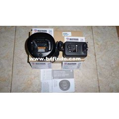 rapid base battery charger motorola pmln-5396a ( charger untuk ht motorola cp1330/ cp1660 )