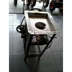 gilingan daging + mesin penggerak