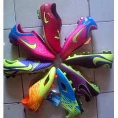 grosir sepatu bola