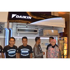 ac 5 pk cassette round flow daikin inverter : rzr125luy14+fcq125luv14 
