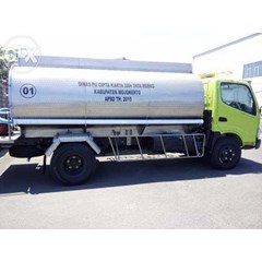 hino dutro 130 md & 130 hd karoseri tangki air 5 kl- 8 kl