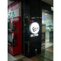 commercial building interior & furniture contractor service