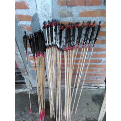 1 set olahraga panahan tradisional ( isi 1 gendewa dan 16 anak panah)
