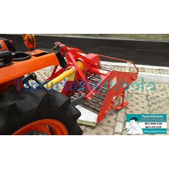 kubota tractor implement - potato digger