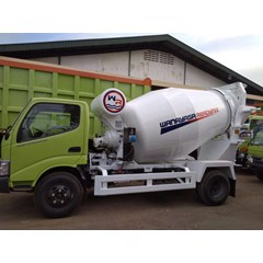 hino dutro 130 hd, truk concrete mixer dengan kapasitas 3 meter kubik