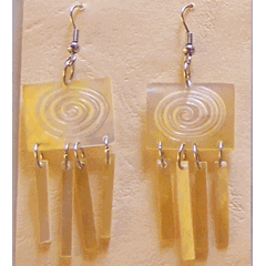earring mop shell yellow lip / anting kerang kuning mop 