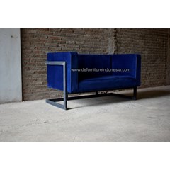 kerajinan kayu sofa fadhila metal navy
