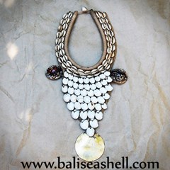 seashell crafts and gifts products decor / kerajinan kerang dan hadiah produk dekorasi