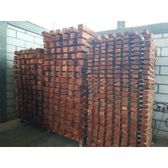 kayu penahan/ganjal