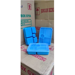 kotak makan lunch box plastik sekat gyia