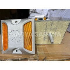 paku marka jalan/road stud aluminium 3 (three) bintang  