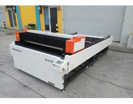 Mesin Laser Cutting Flat Bed CMA 1325 CBA (150w) - YUEMING LASER