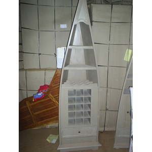 lemari display perahu