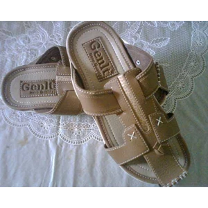 sandal cowok