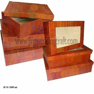 box hantaran mahoni - mahony gift box