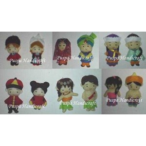 boneka berpasangan