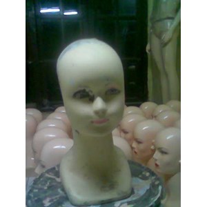 mannequin (patung display pakaian)