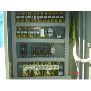 perakitan panel listrik