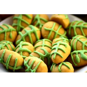 kue berglasur pandan