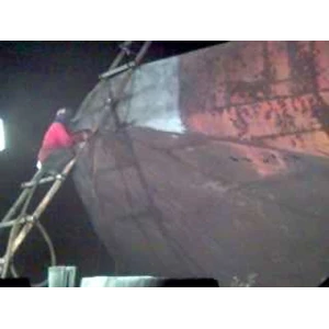 sandblasting for barge
