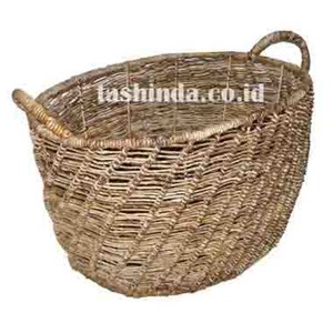 abaca oval basket with handle
