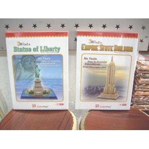 3d statue of liberty & empire state building