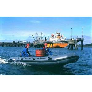 avon workboat w525