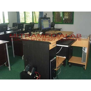 lab bahasa multimedia with pc