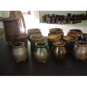 clay pots