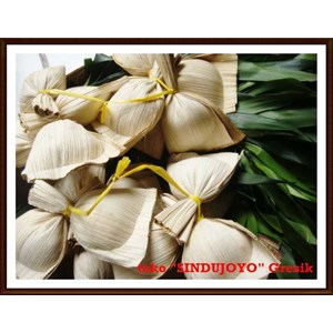 pudak beras ( putih) / pudak sagu ( coklat) / pudak pandan ( hijau)