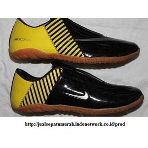 sepatu futsal nike mercurial miracle hitam-kuning ( uk 40-44)