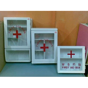 kotak p3k / first aid box / kotak obat