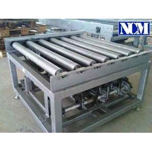 ncm conveyor lifter machine
