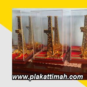 piakat tugu banten-1
