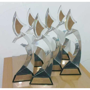 award bahan fiber, produksi award fiber, membikin award fiber, jual award fiber, bikin award fiber, buat award fiber, produksi awardfiber
