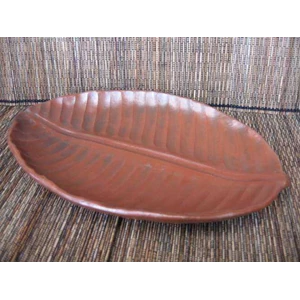 piring daun
