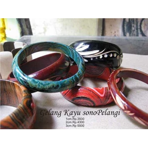 gelang kayu sono