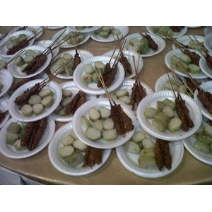 sate ayam, kambing, lontong, dll.