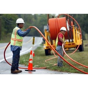 penarikan fiber optic