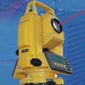 total station south nts 352r