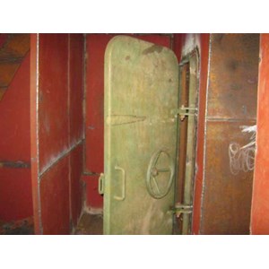 pintu kedap