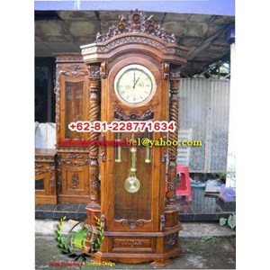 almari jam hias selendang