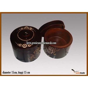 toples hias tabung