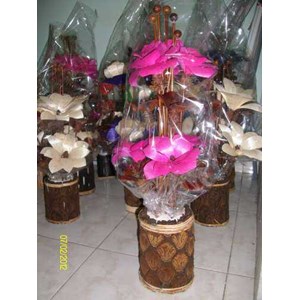 menjual bunga kayu